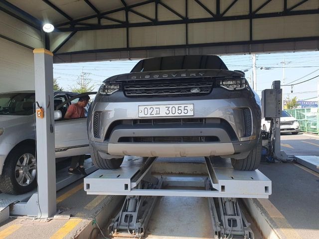 Land Rover Discovery 2019 — inspection photo 1