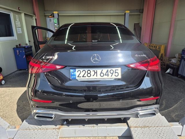 Mercedes-Benz C-Class 2023 — inspection photo 2