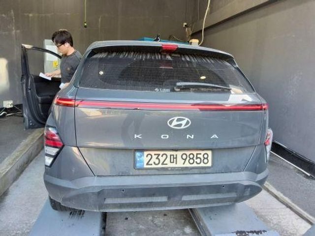 Hyundai Kona 2025 — inspection photo 2