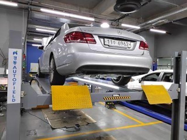Mercedes-Benz E-Class 2016 — inspection photo 2