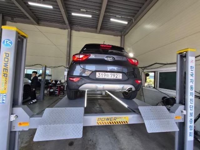 Kia Stonic 2018 — inspection photo 2