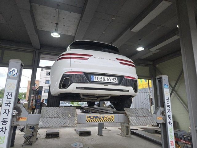 Genesis GV70 2023 — inspection photo 2