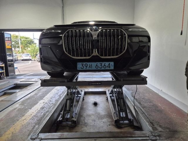 BMW i7 2024 — inspection photo 1
