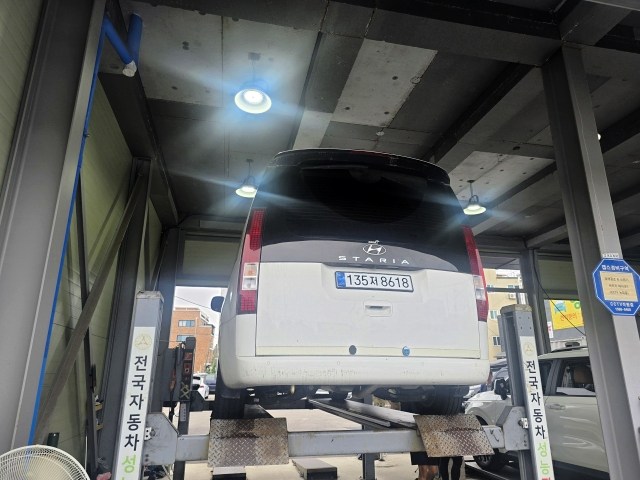 Hyundai Staria 2023 — inspection photo 2