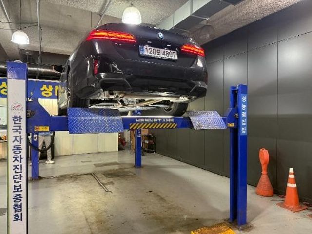 BMW 5-Series 2024 — inspection photo 2