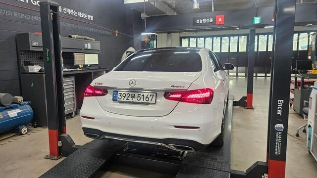 Mercedes-Benz E-Class 2021 — inspection photo 2