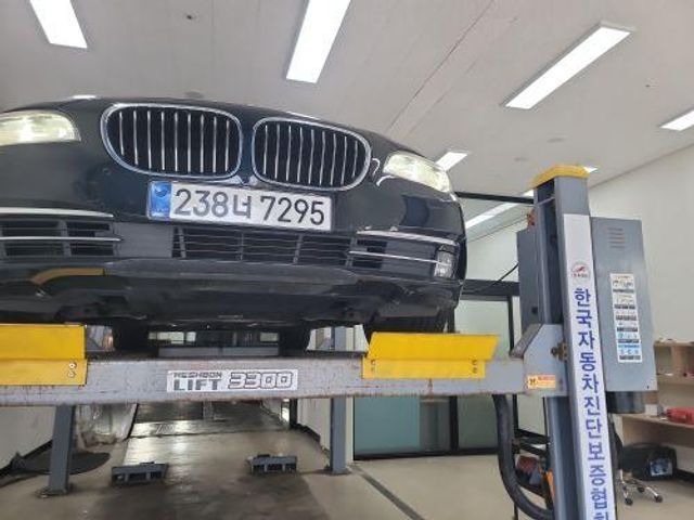 BMW 7-Series 2014 — inspection photo 1