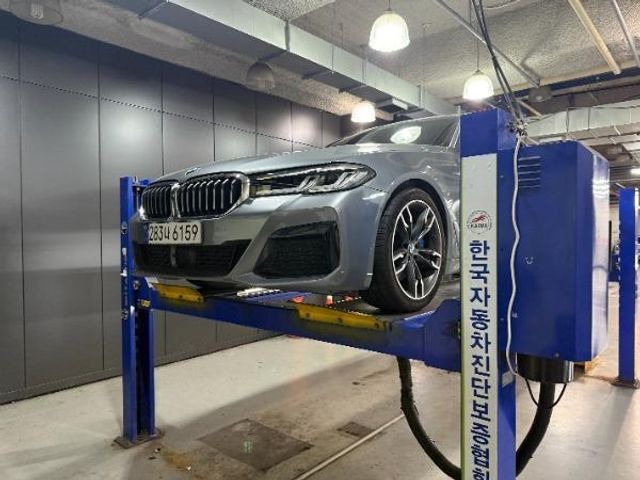 BMW 5-Series 2023 — inspection photo 1