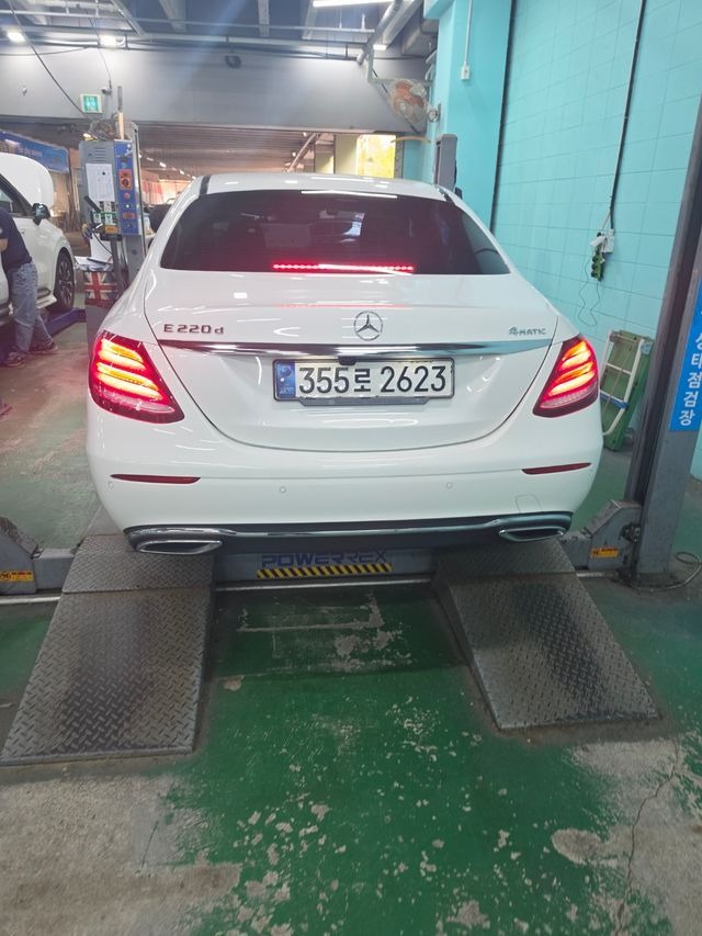 Mercedes-Benz E-Class 2020 — inspection photo 2
