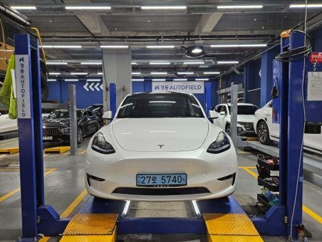 Tesla Model Y 2022 — inspection photo 1