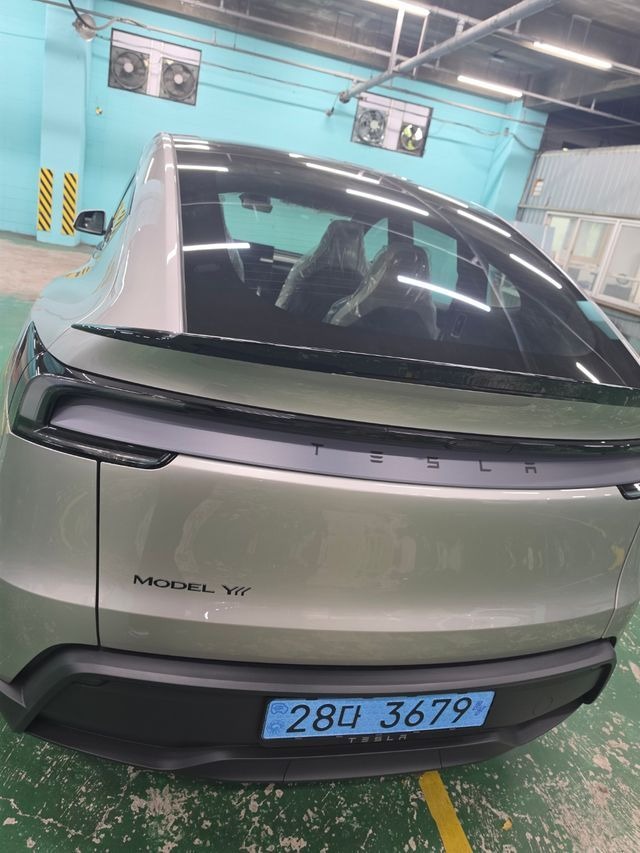 Tesla Model Y 2026 — inspection photo 2