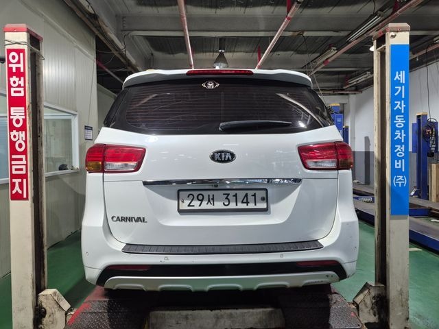 Kia Canival 2017 — inspection photo 2