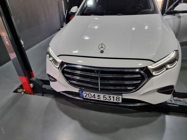 Mercedes-Benz E-Class 2025 — inspection photo 1