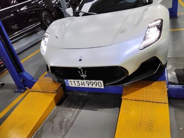Maserati MC20 2022 — inspection photo 1