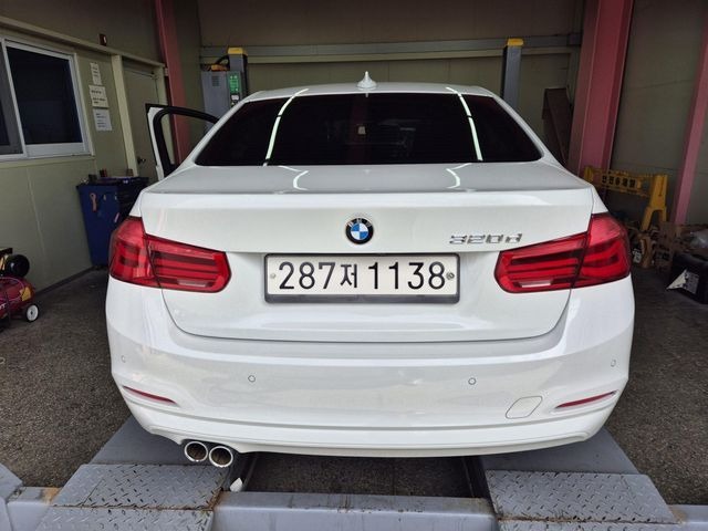 BMW 3-Series 2017 — inspection photo 2