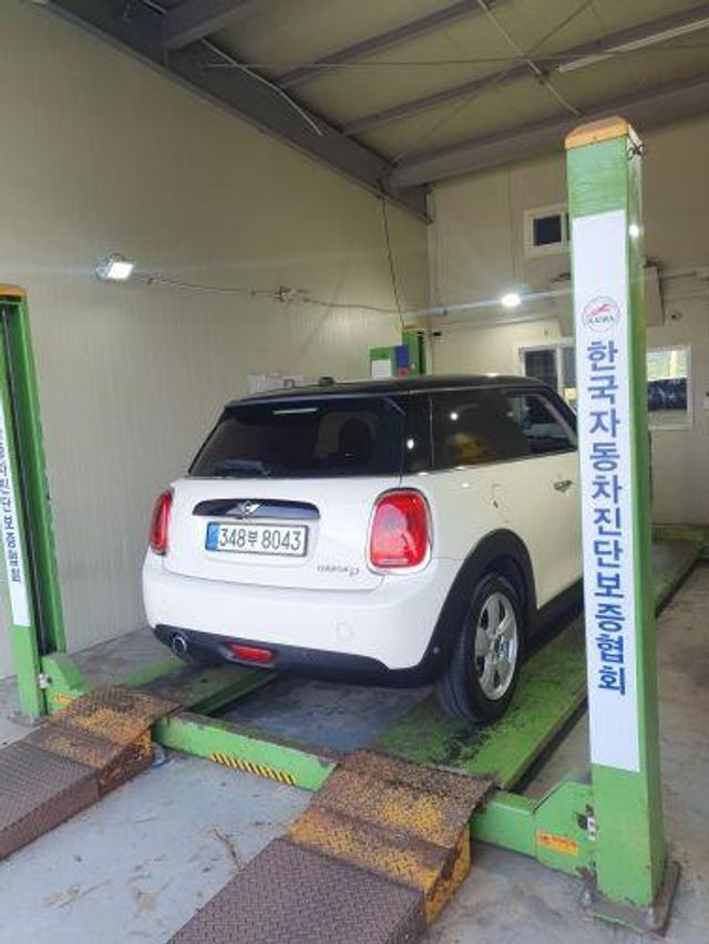 Mini Cooper 2018 — inspection photo 2
