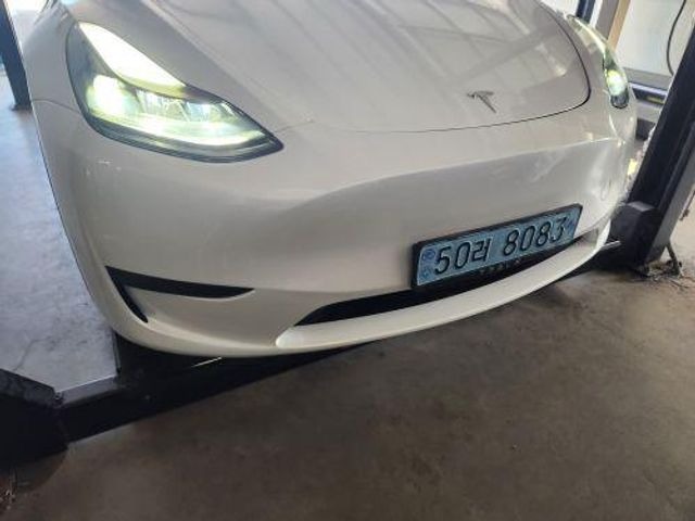 Tesla Model Y 2024 — inspection photo 1