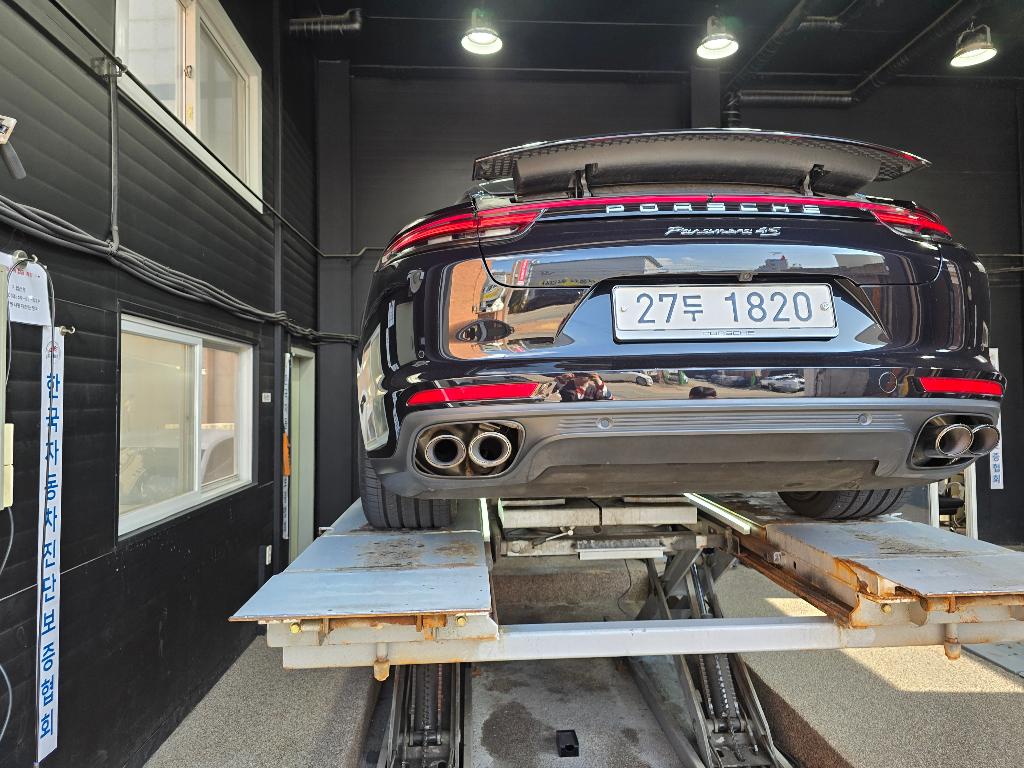 Porsche Panamera 2018 — inspection photo 2