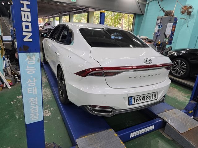 Hyundai Grandeur 2023 — inspection photo 2