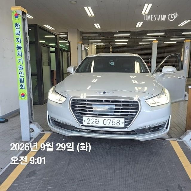 Genesis EQ900 2016 — inspection photo 1