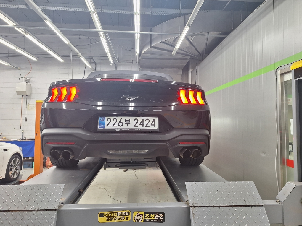 Ford Mustang 2025 — inspection photo 2