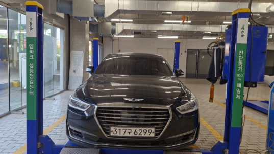 Genesis EQ900 2017 — inspection photo 1