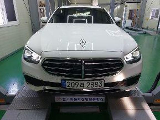 Mercedes-Benz E-Class 2021 — inspection photo 1