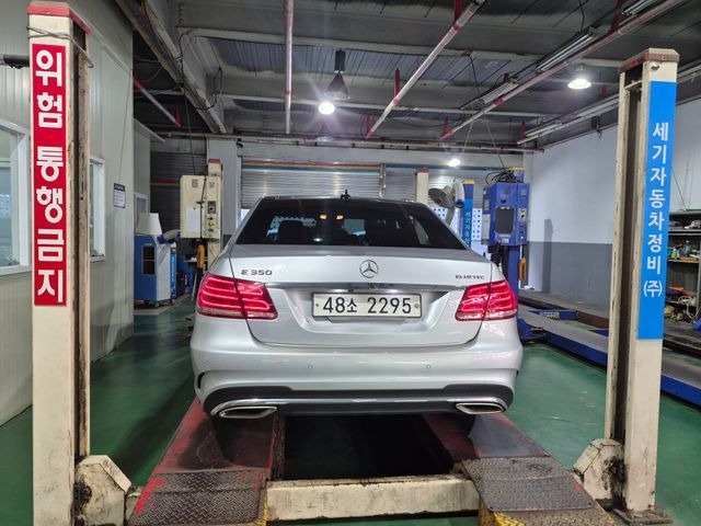 Mercedes-Benz E-Class 2015 — inspection photo 2