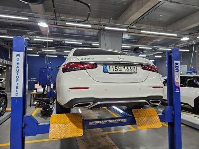 Mercedes-Benz E-Class 2022 — inspection photo 2