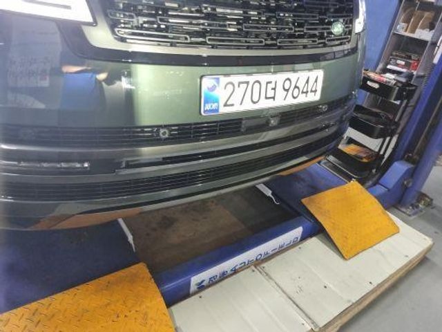 Land Rover Range Rover 2026 — inspection photo 1
