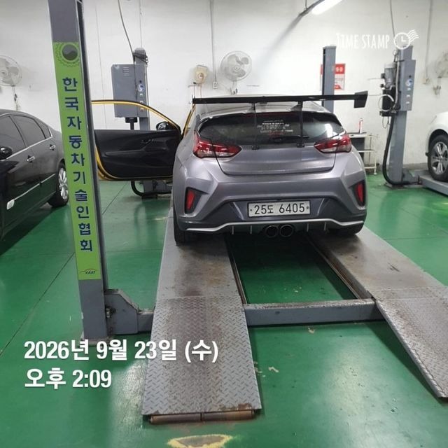Hyundai Veloster 2018 — inspection photo 2