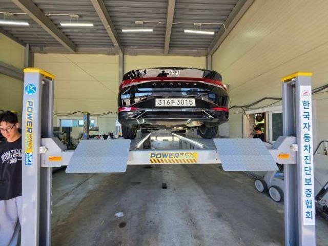 Hyundai AVANTE 2023 — inspection photo 2