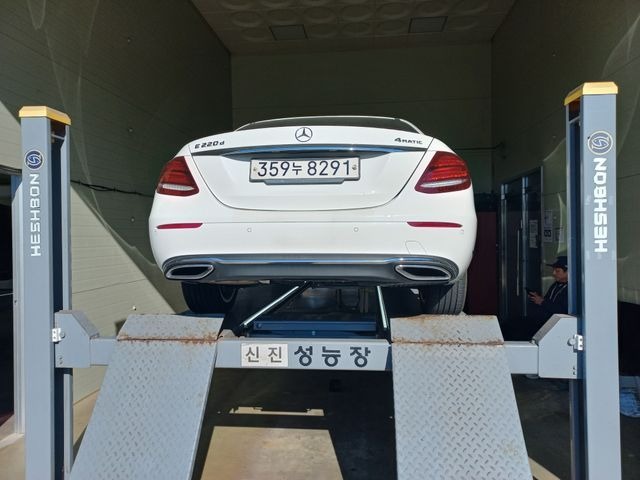 Mercedes-Benz E-Class 2020 — inspection photo 2