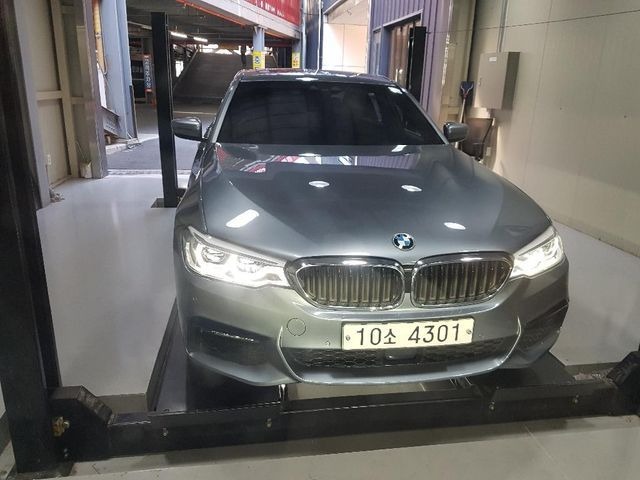 BMW 5-Series 2018 — inspection photo 1