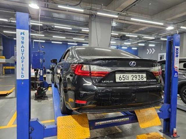 Lexus ES 2018 — inspection photo 2