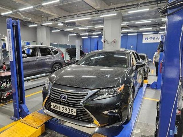 Lexus ES 2018 — inspection photo 1