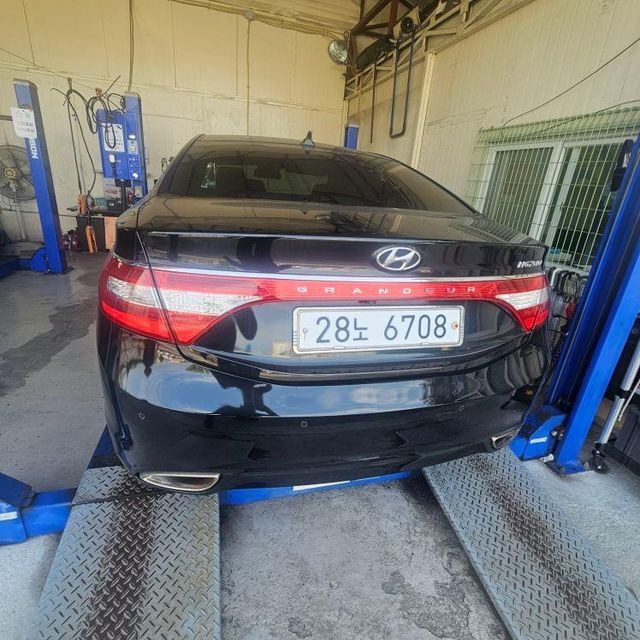 Hyundai Grandeur 2011 — inspection photo 2