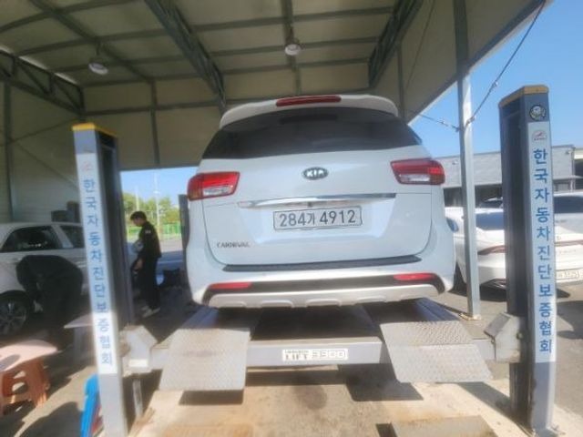 Kia Canival 2017 — inspection photo 2