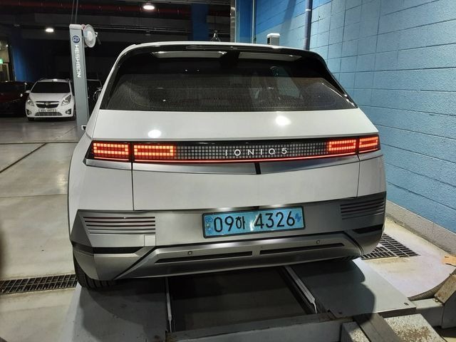 Hyundai Ioniq5 2023 — inspection photo 2