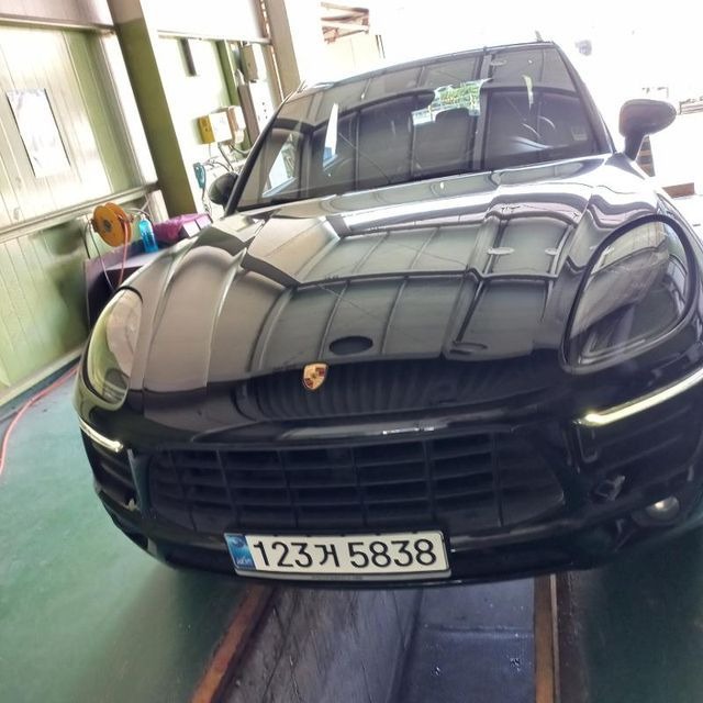 Porsche Macan 2015 — inspection photo 1