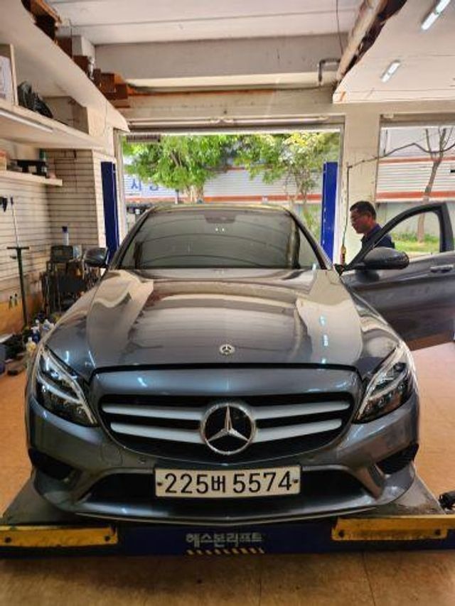 Mercedes-Benz C-Class 2019 — inspection photo 1