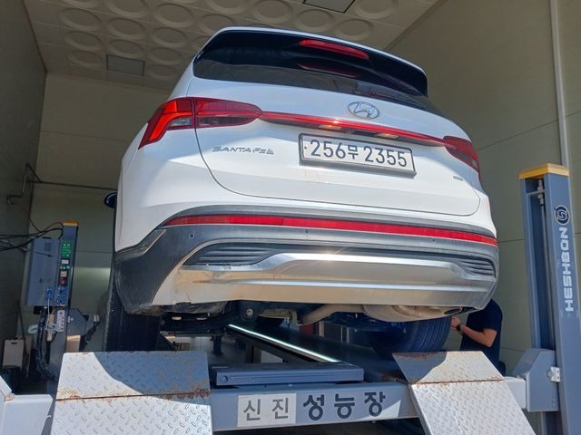 Hyundai Santafe 2023 — inspection photo 2