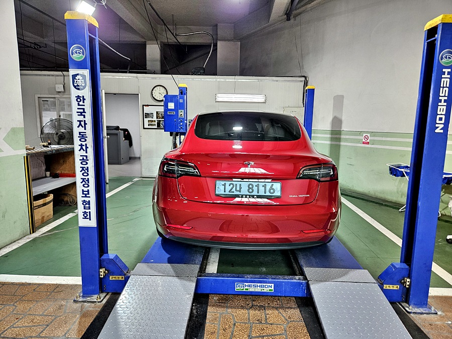 Tesla Model 3 2021 — inspection photo 2