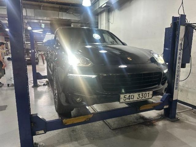 Porsche Cayenne 2017 — inspection photo 1