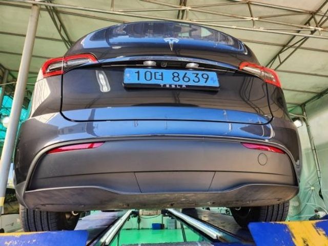Tesla Model Y 2025 — inspection photo 2