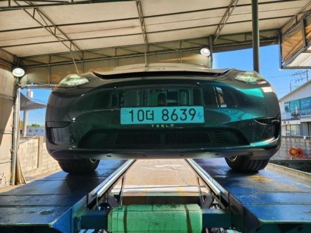 Tesla Model Y 2025 — inspection photo 1