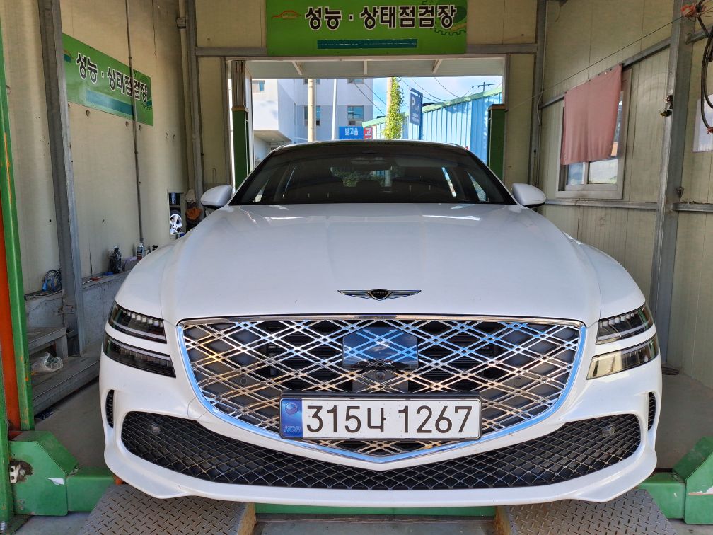Genesis G80 2025 — inspection photo 1
