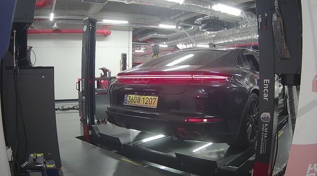 Porsche Panamera 2025 — inspection photo 2