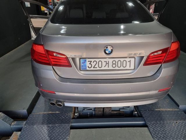 BMW 5-Series 2012 — inspection photo 2