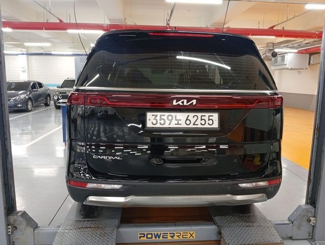 Kia Canival 2023 — inspection photo 2